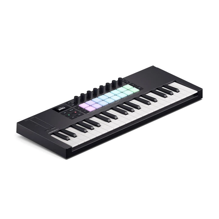Novation Launchkey Mini 37 37-Key Keyboard Controller 4 Novation Launchkey Mini 37 37-Key Keyboard Controller - Image 2