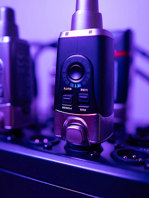 Xvive U45R4 5.8 GHz Digital Wireless In-Ear Monitoring System With 4 Receivers 5 Xvive U45R4 5.8 GHz Digital Wireless In-Ear Monitoring System With 4 Receivers - Image 3